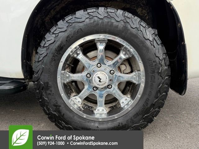 Used 2016 Toyota Sequoia SR5 AWD/4WD image 8