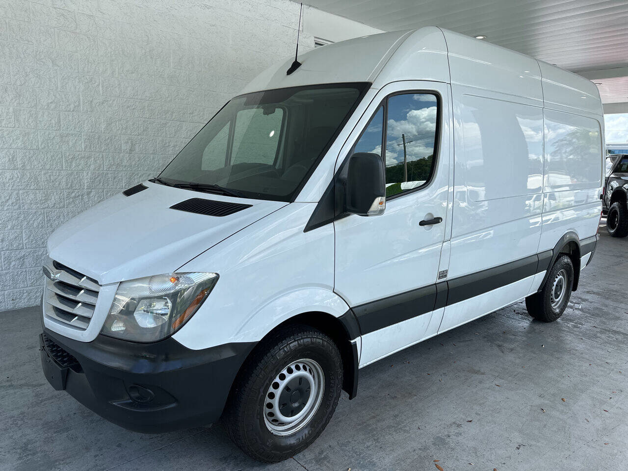 Used 2018 Freightliner Sprinter 2500 image 4