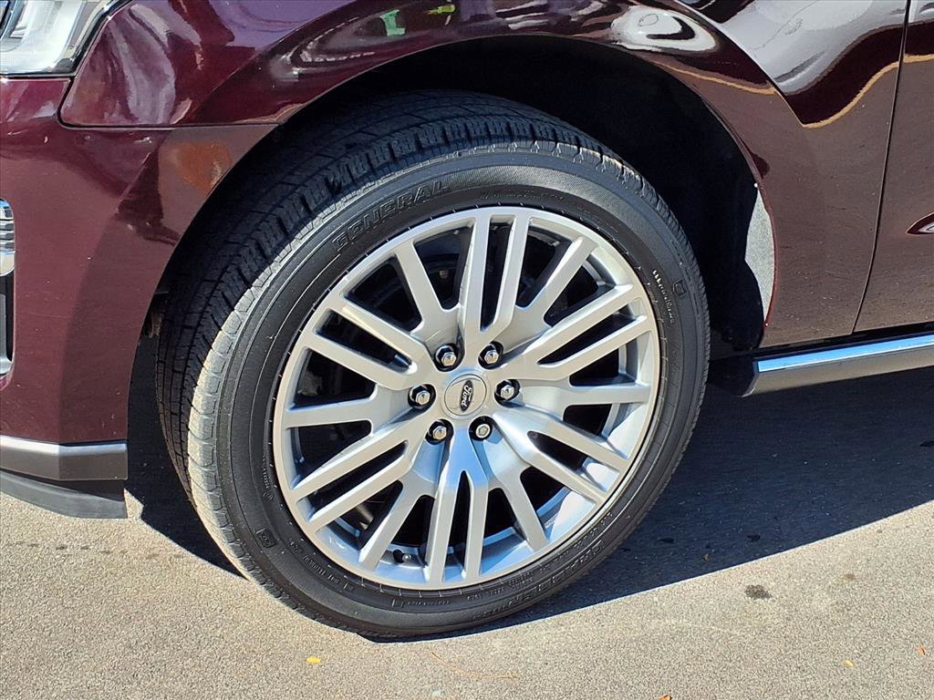 Used 2023 Ford Expedition Limited image 28