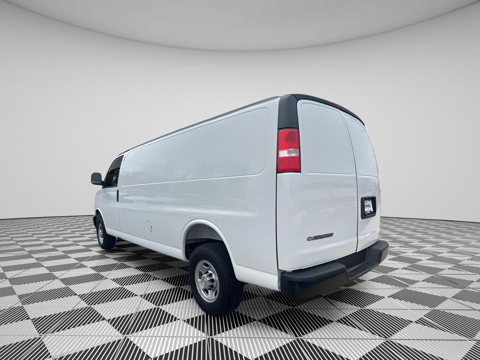 New 2026 Chevrolet Express 2500 Extended w/ Driver Convenience Package RWD image 8