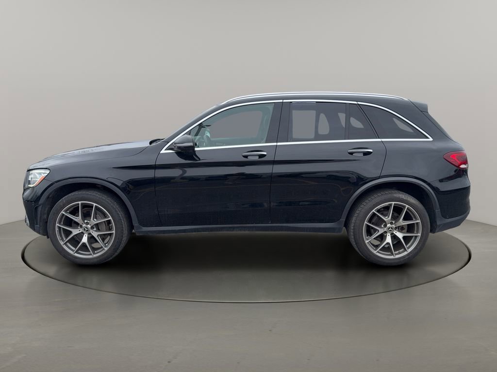 Used 2021 Mercedes-Benz GLC 300 4MATIC w/ AMG Line image 2