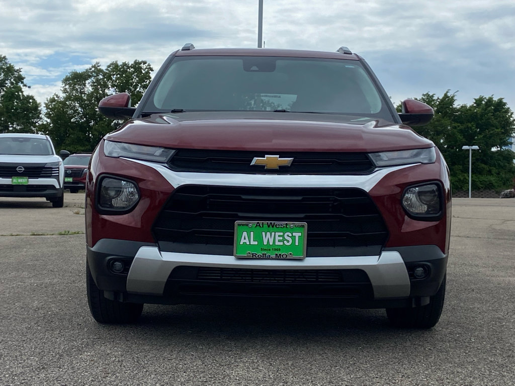Used 2023 Chevrolet TrailBlazer LT FWD image 3