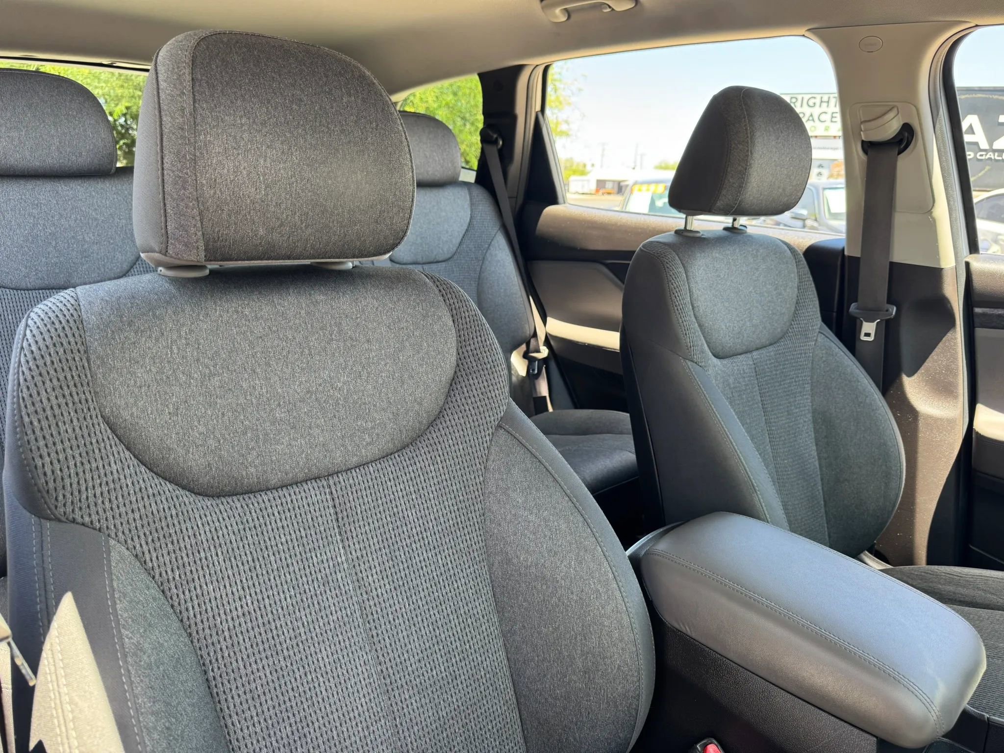 Used 2019 Hyundai Santa Fe SE AWD/4WD image 33