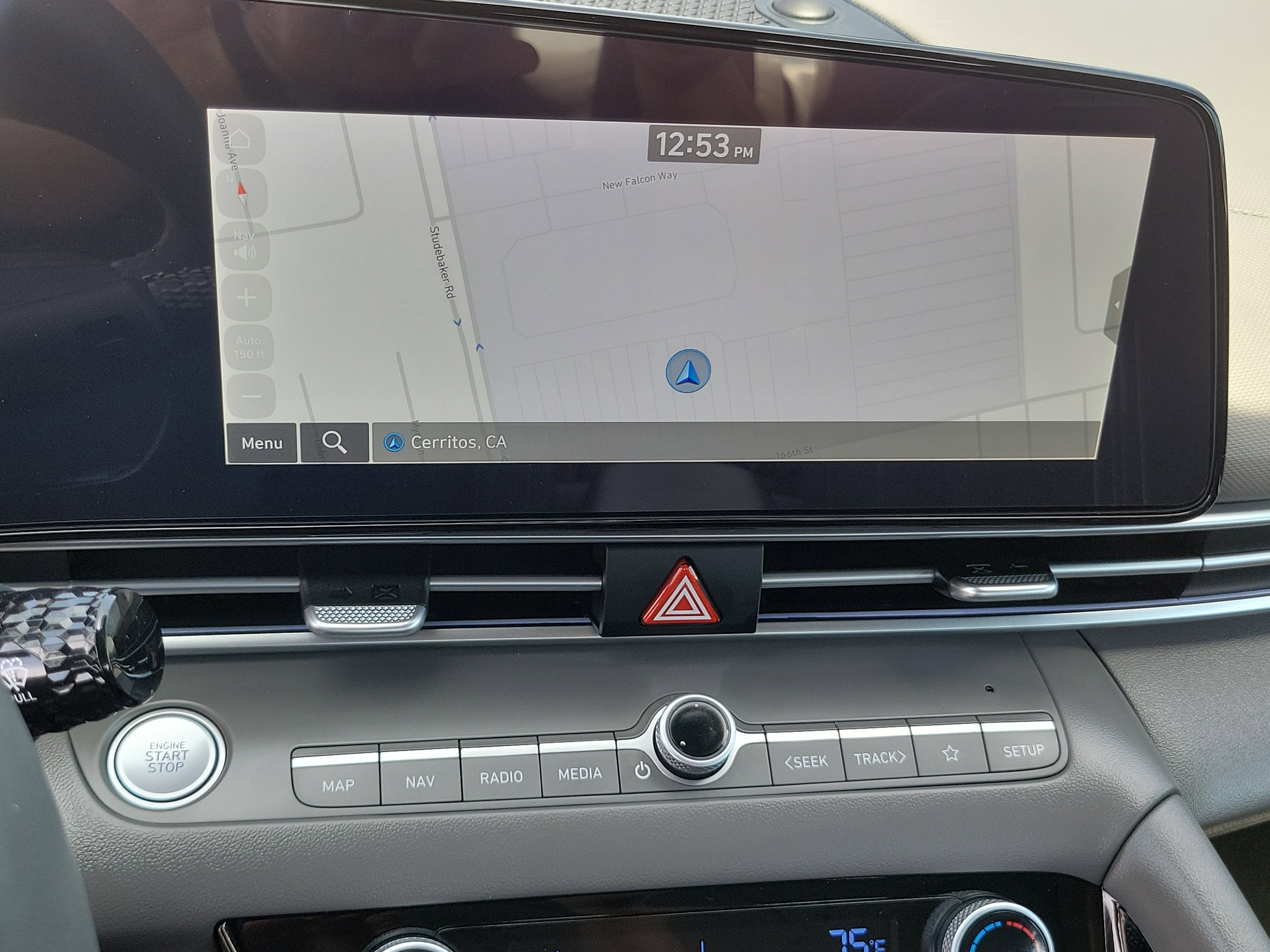 Certified 2025 Hyundai Elantra SEL image 12