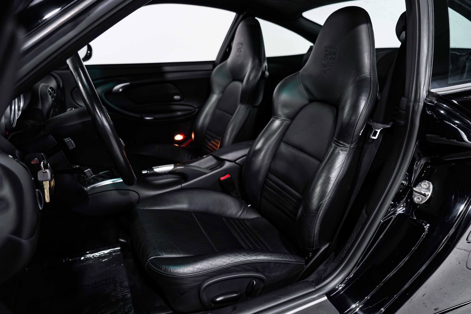 Used 2003 Porsche 911 Turbo AWD/4WD image 18