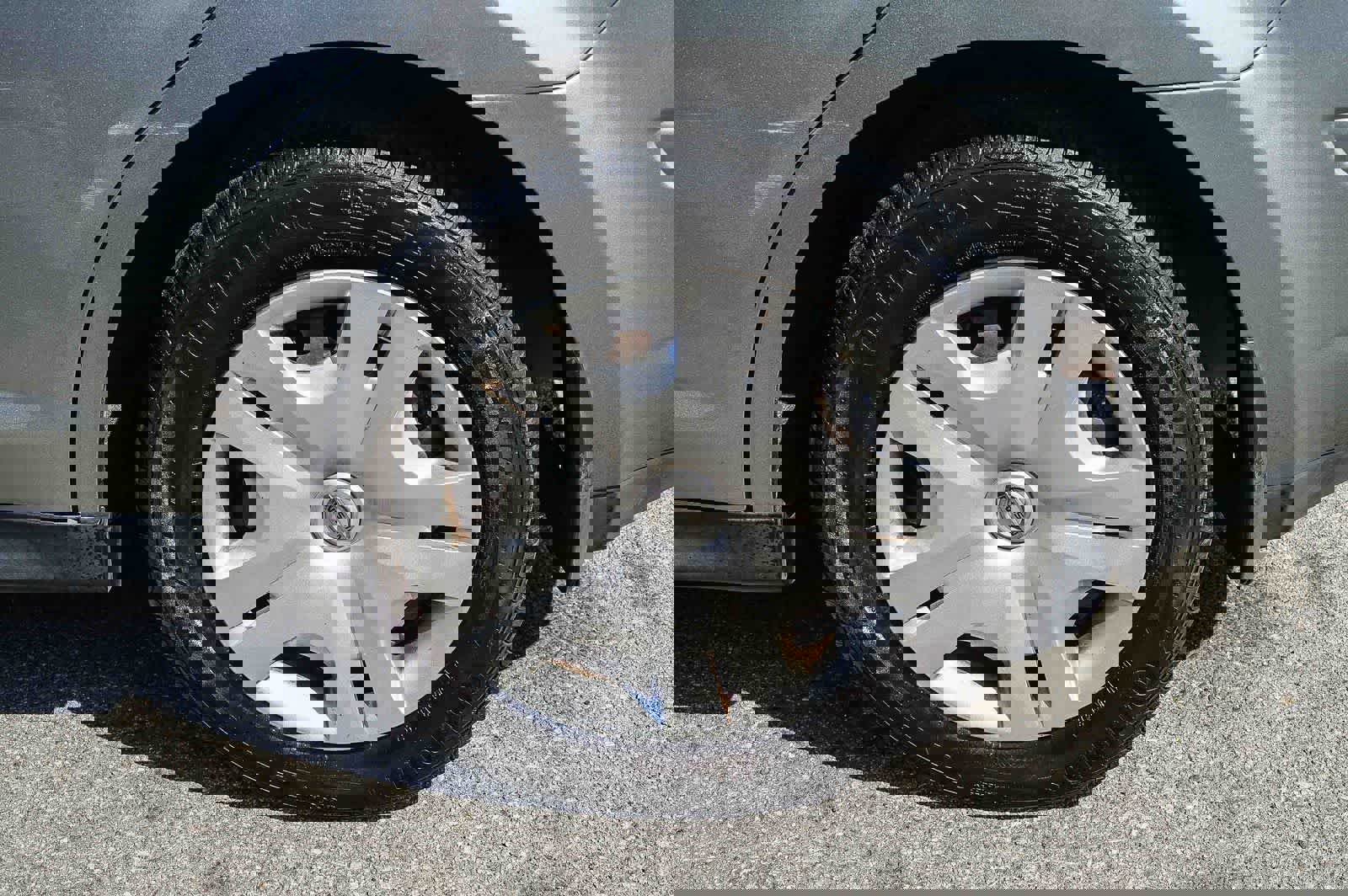 Used 2012 Nissan Versa 1.8 S w/ Plus Pkg image 11