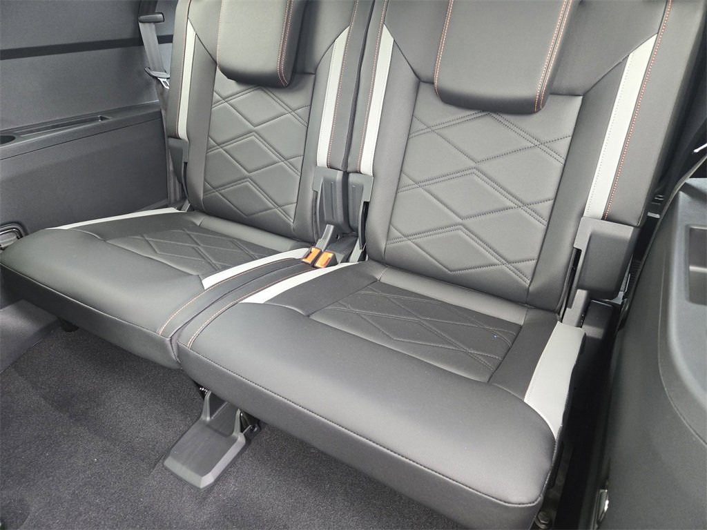 New 2026 Volkswagen Atlas Peak Edition image 23