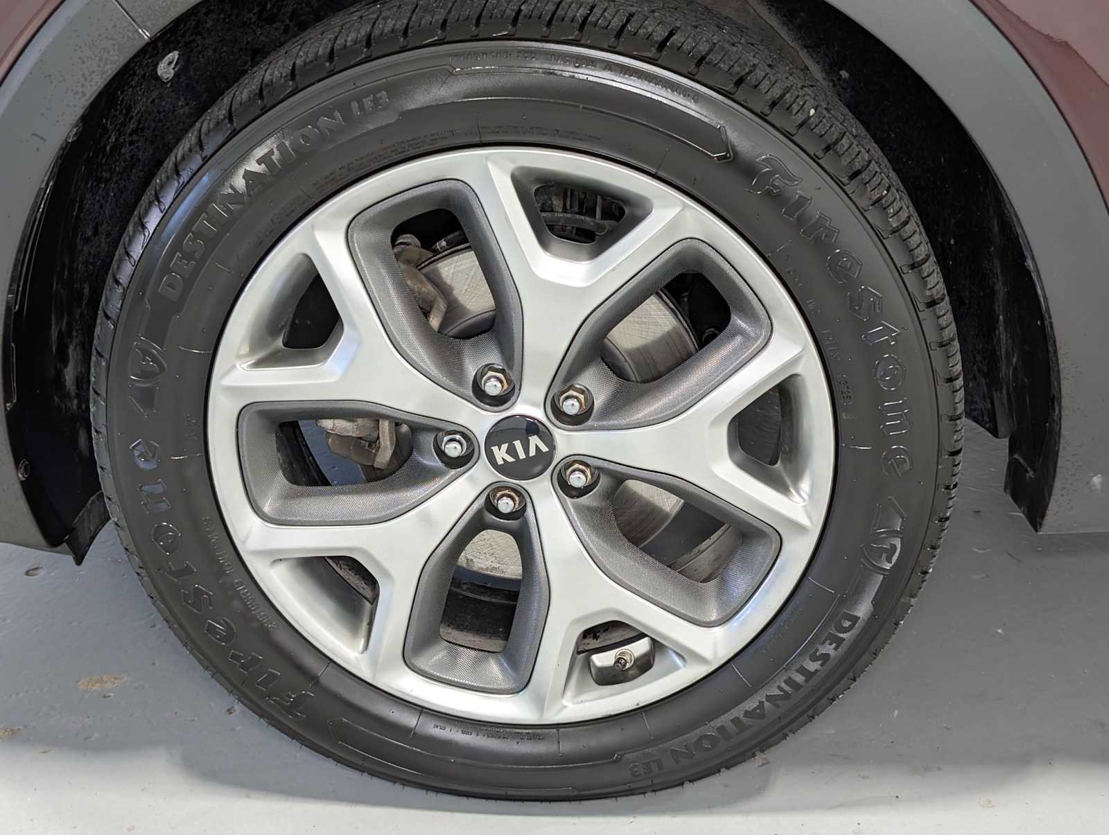 Used 2019 Kia Sorento EX image 3