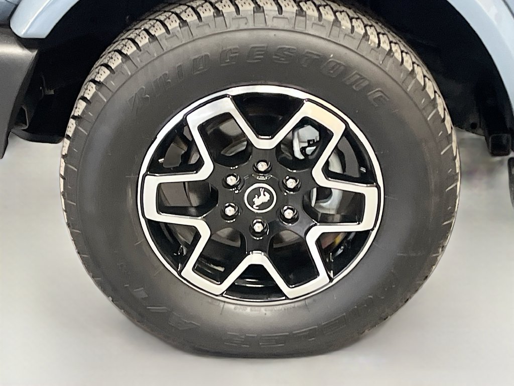 Used 2023 Ford Bronco Outer Banks AWD/4WD image 29