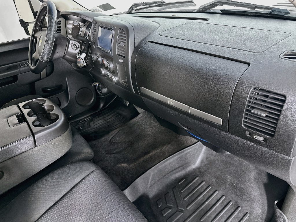 Used 2014 Chevrolet Silverado 2500 LT AWD/4WD image 27