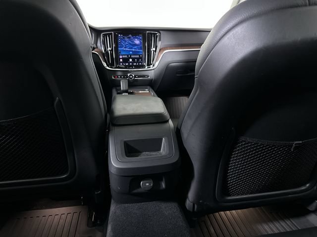 Used 2024 Volvo V60 B5 Cross Country Plus AWD/4WD image 22