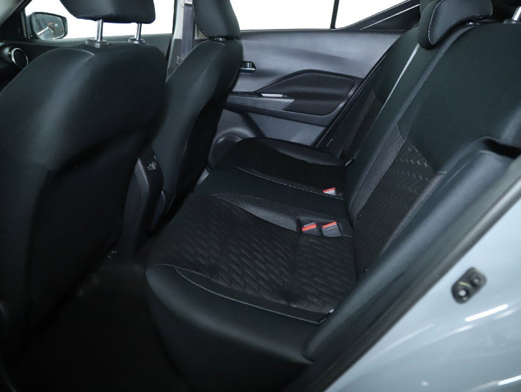 Certified 2023 Nissan Kicks SV image 14