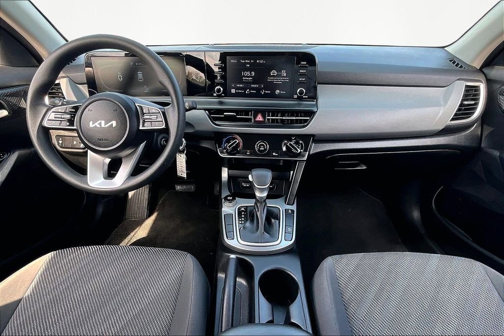 Used 2024 Kia Seltos LX image 16