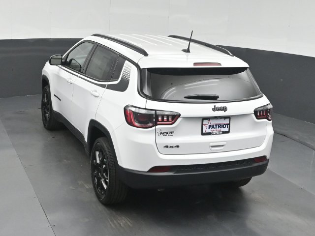 New 2027 Jeep Compass Latitude AWD/4WD image 40