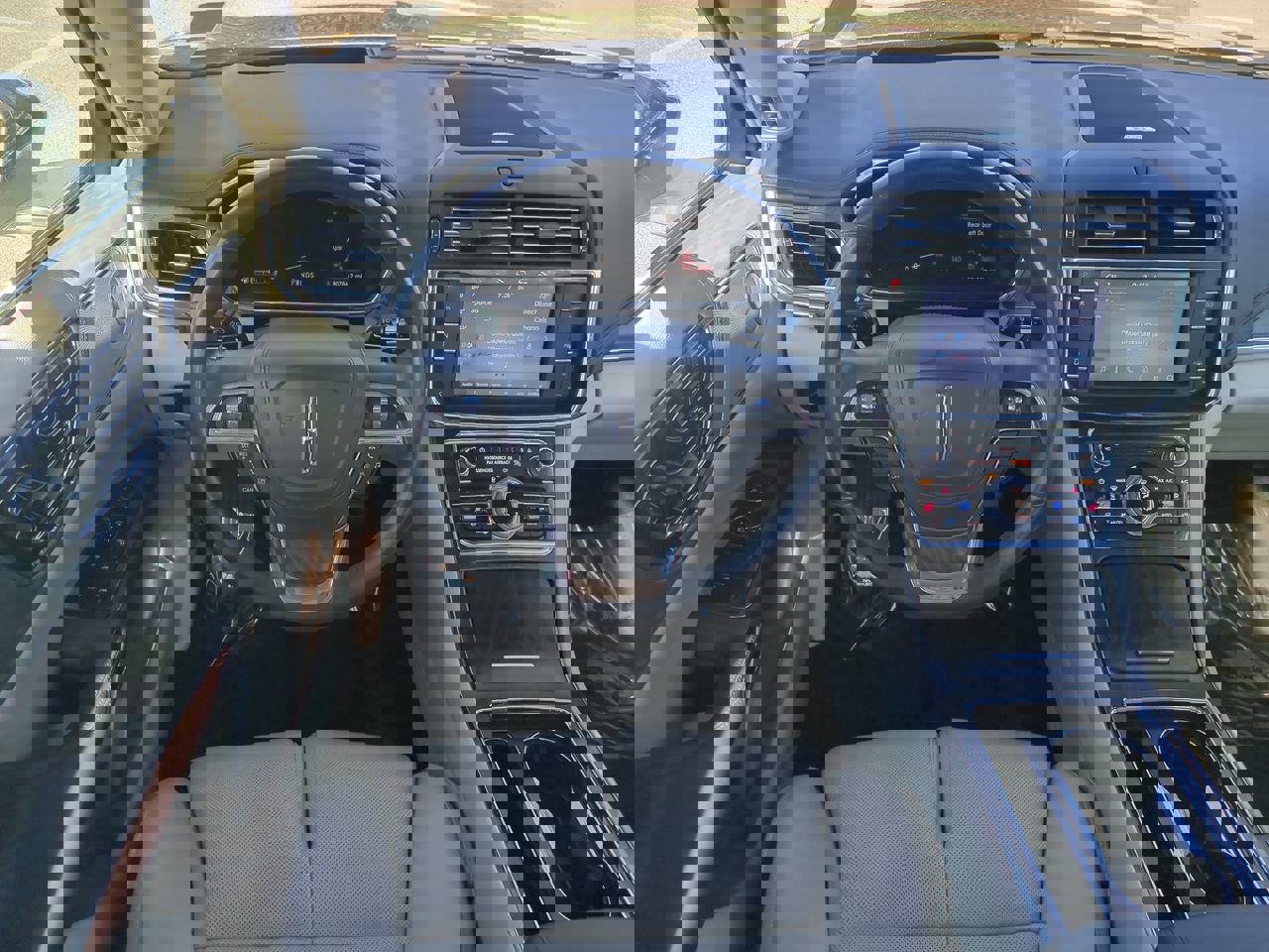 Used 2019 Lincoln Continental Reserve image 15