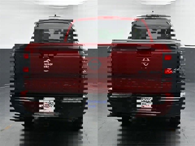 Used 2023 Nissan Frontier SV w/ Tow Package image 14