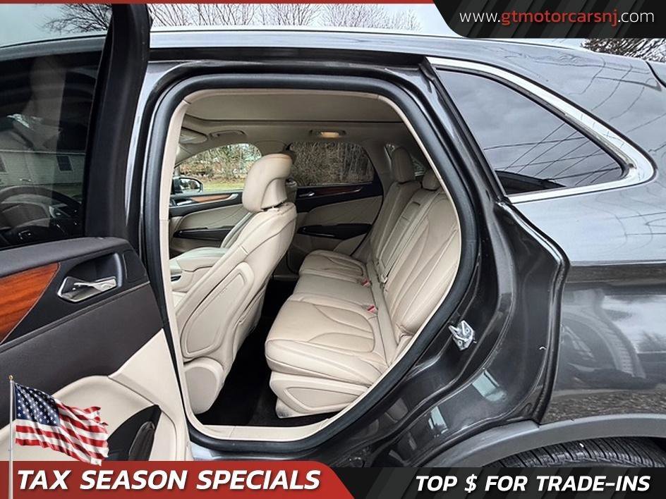 Used 2017 Lincoln MKC Select w/ Select Plus Package AWD/4WD image 11