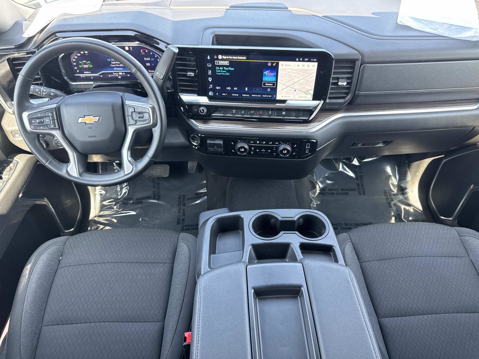 Used 2025 Chevrolet Silverado 2500 LT w/ Convenience Package image 9