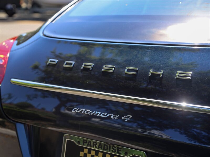 Used 2012 Porsche Panamera image 16