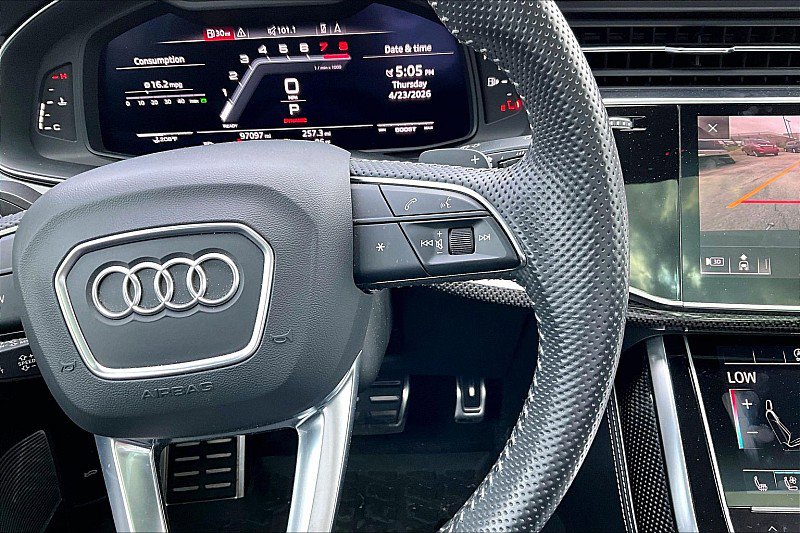 Used 2020 Audi SQ7 Prestige AWD/4WD image 18