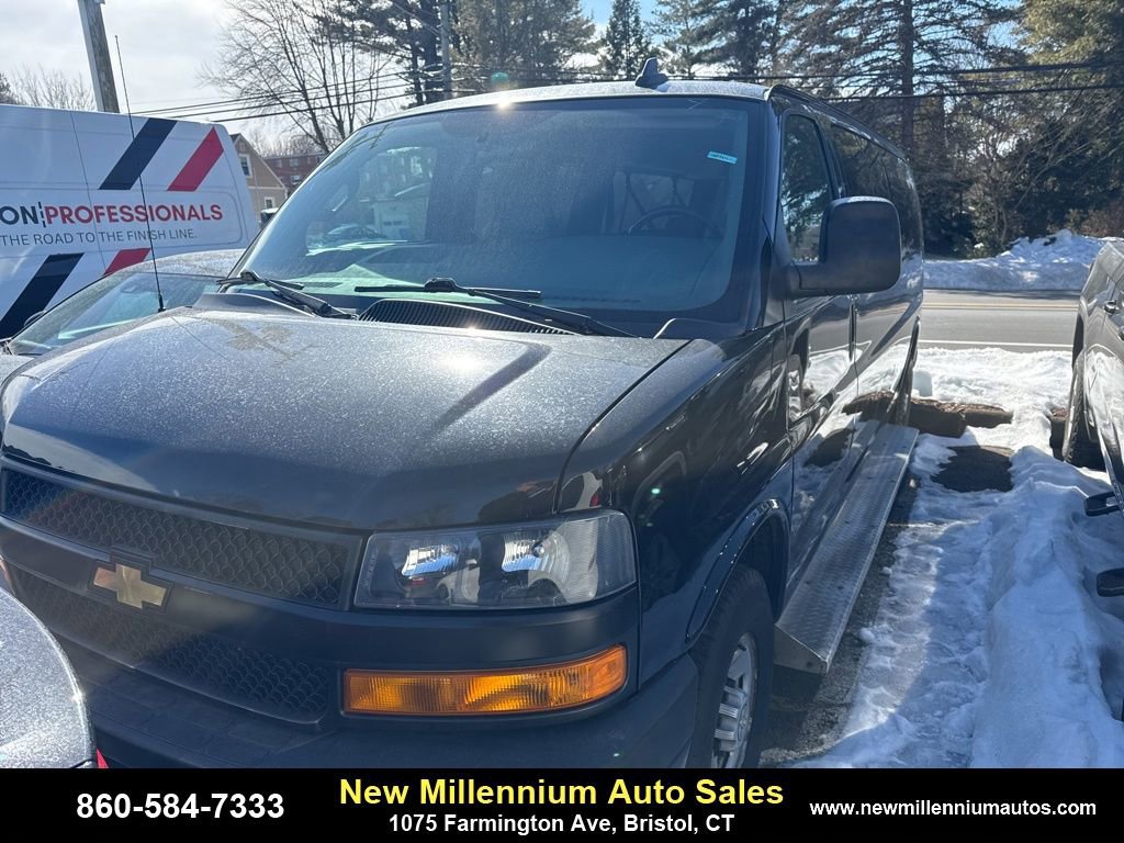 Used 2020 Chevrolet Express 3500 LS image 2