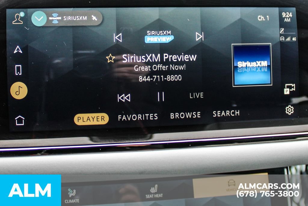 Used 2021 Land Rover Range Rover Evoque R-Dynamic SE image 34