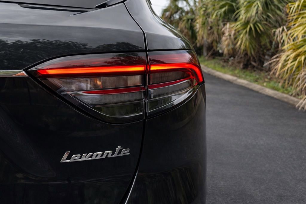 Used 2023 Maserati Levante Modena image 7