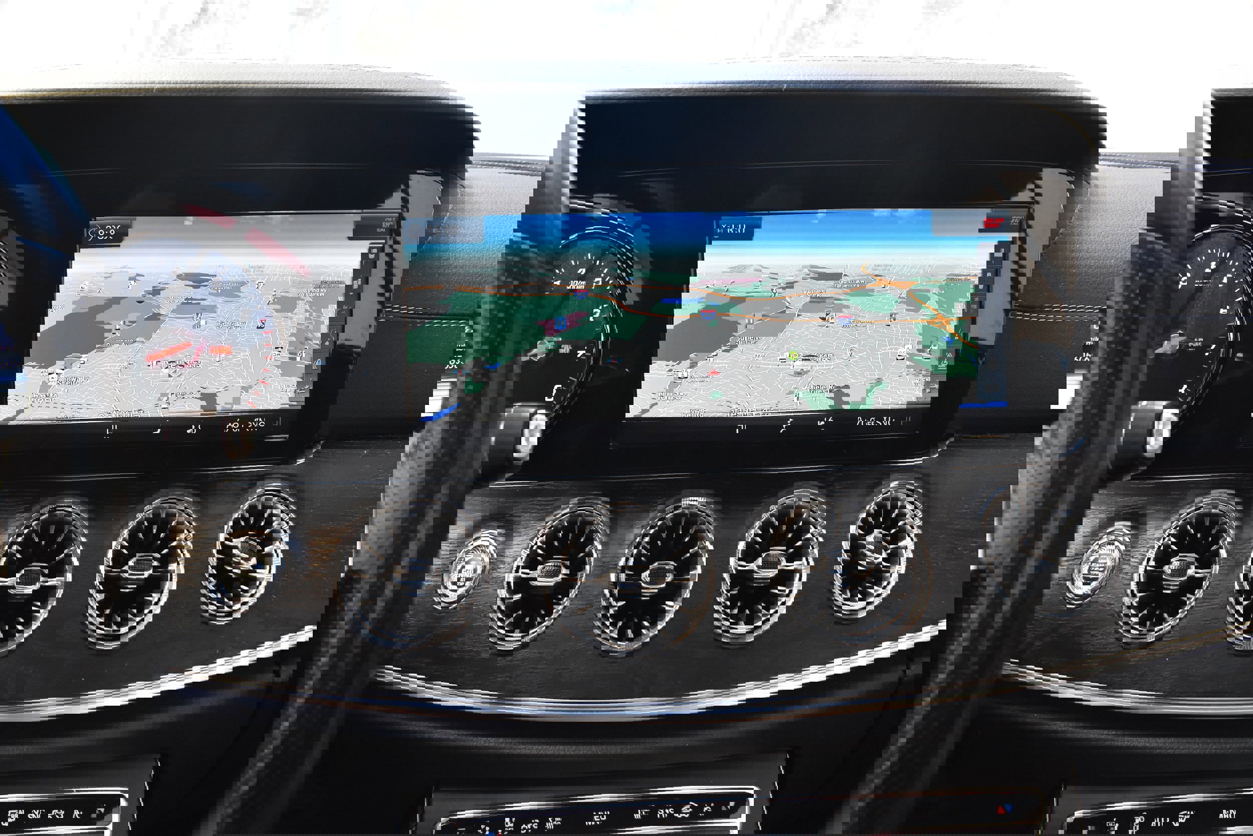 Used 2018 Mercedes-Benz E 400 4MATIC Coupe image 31