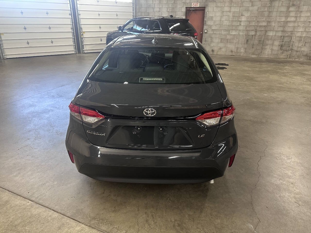 Used 2023 Toyota Corolla LE FWD image 4