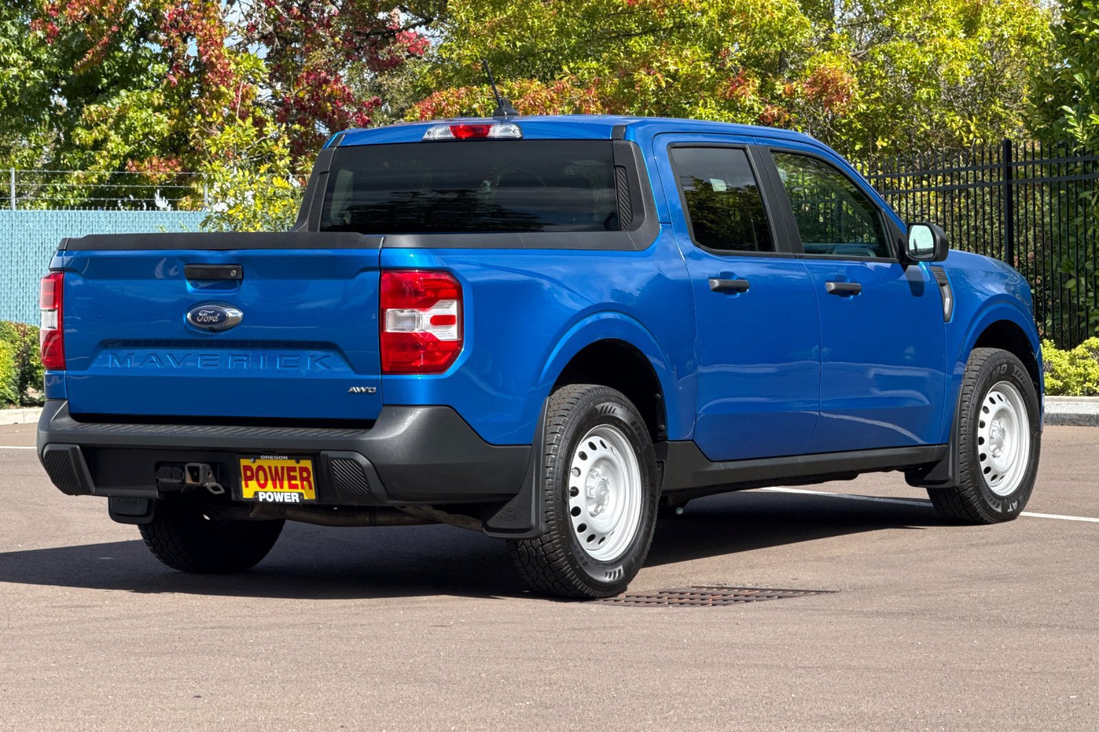 Used 2022 Ford Maverick AWD SuperCrew image 4