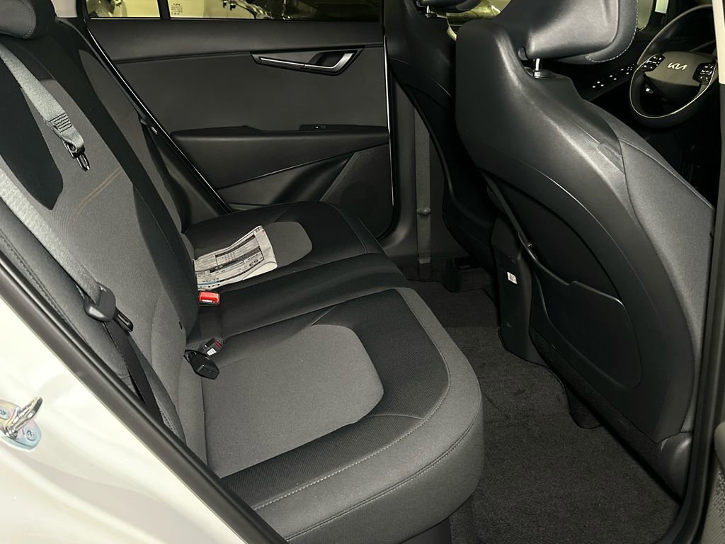 New 2026 Kia Niro LX image 11