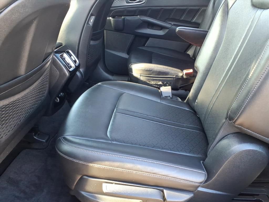 Used 2023 Kia Sorento SX image 15