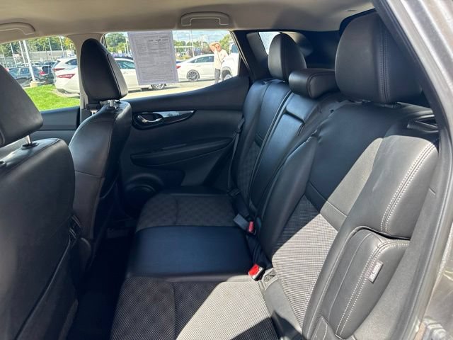 Used 2022 Nissan Rogue Sport SV w/ Technology Package AWD/4WD image 25
