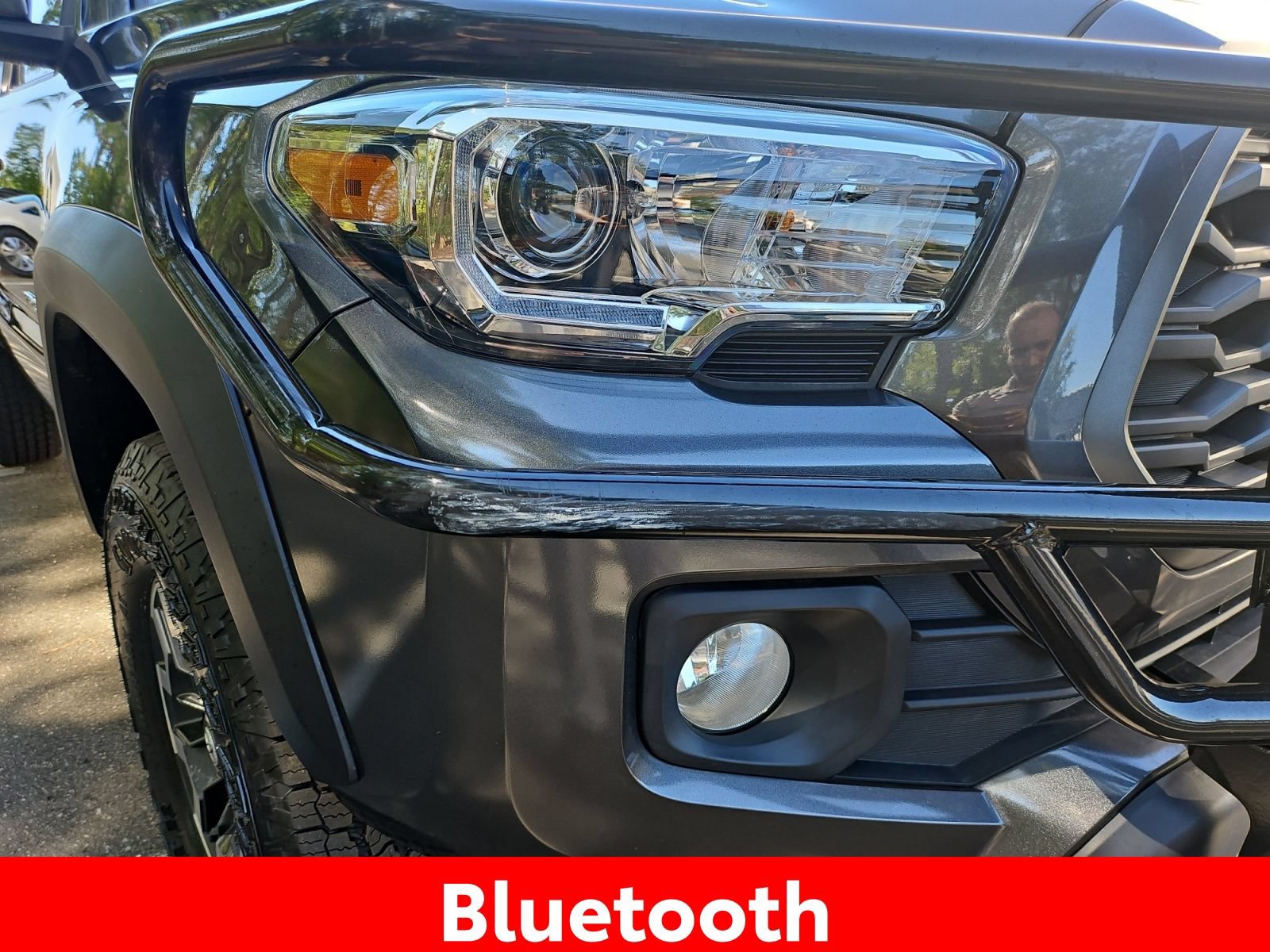 Used 2023 Toyota Tacoma TRD Off-Road w/ Technology Package AWD/4WD image 13