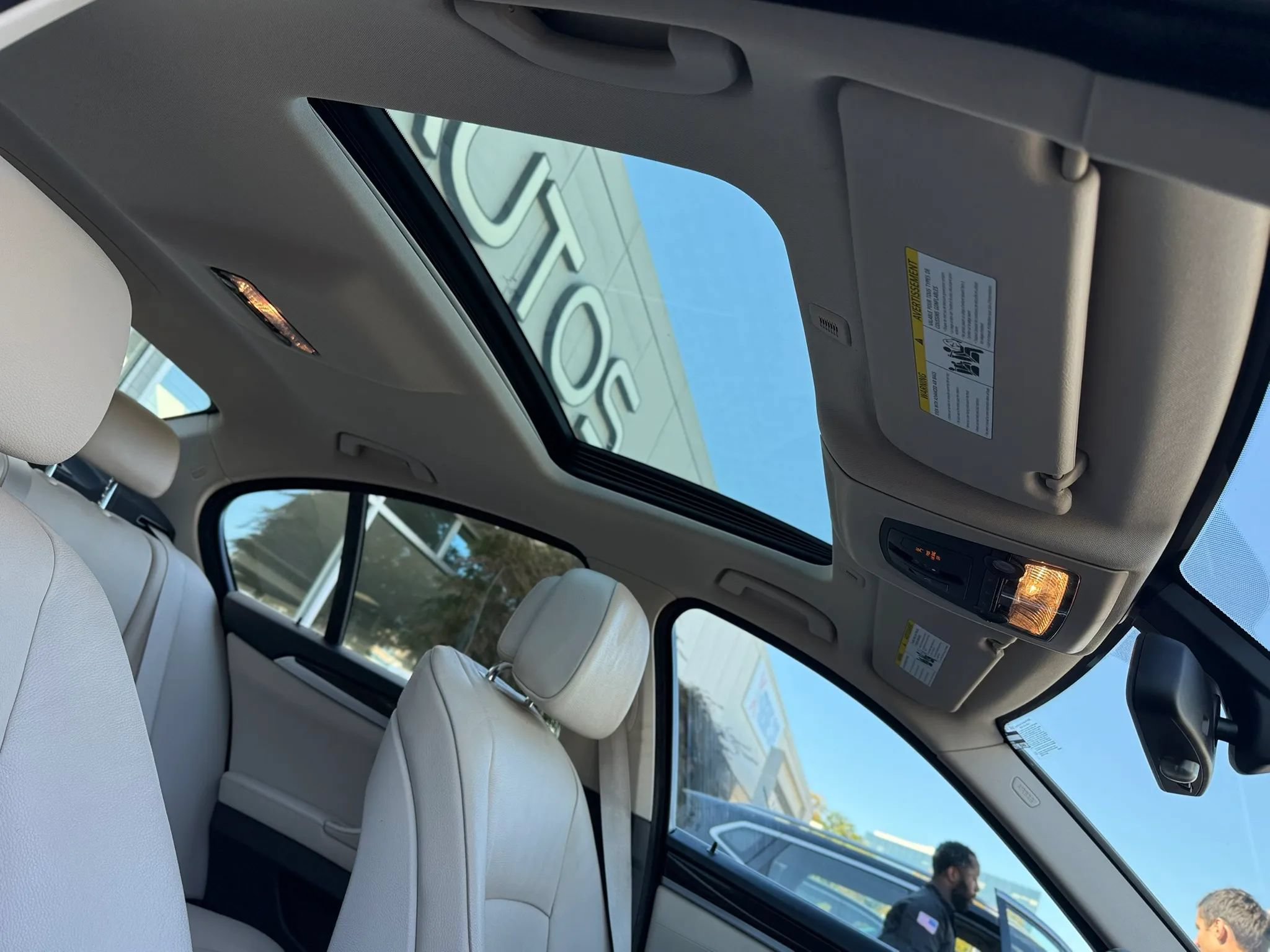 Used 2013 BMW 528i Sedan RWD image 12