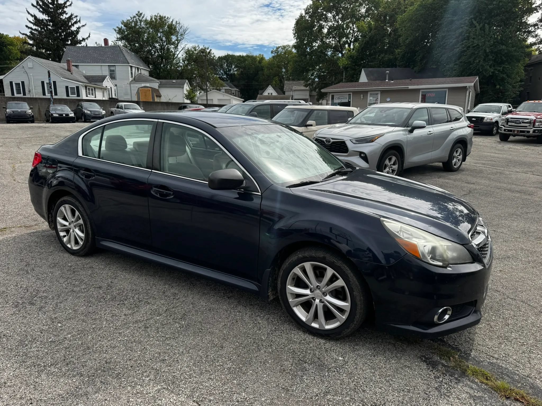 Used 2014 Subaru Legacy 2.5i w/ Alloy Wheel Package AWD/4WD image 3