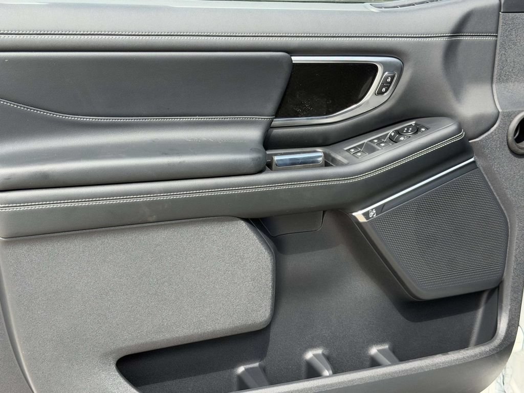 New 2027 Ford Expedition Max Platinum w/ Stealth Performance Package AWD/4WD image 12