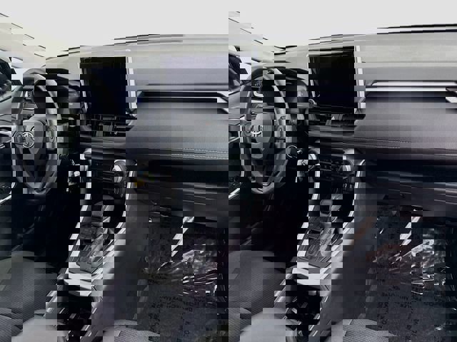 Certified 2025 Toyota RAV4 LE image 27