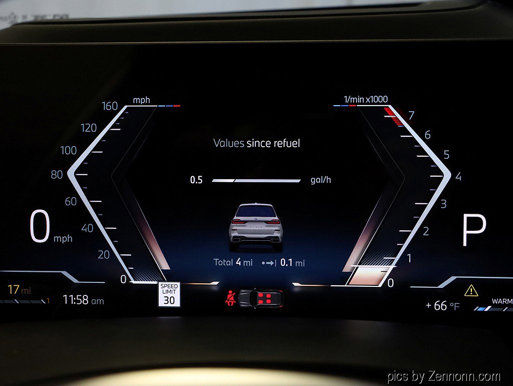 Used 2026 BMW X7 xDrive40i w/ M Sport Package image 18