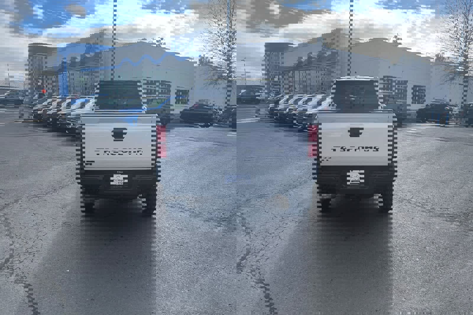 Used 2025 Toyota Tacoma SR w/ SR Upgrade Package image 7