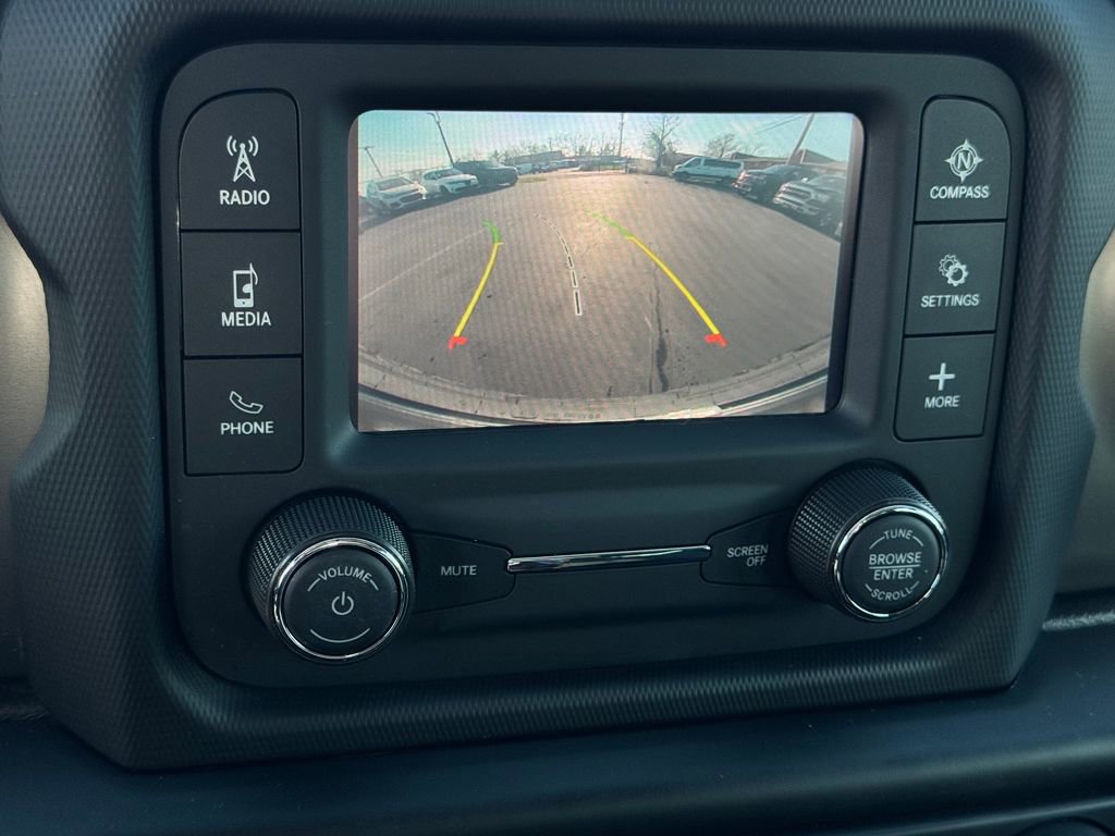 Used 2020 Jeep Wrangler Unlimited Sport image 29