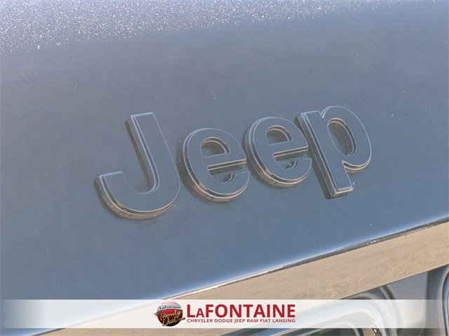 Certified 2024 Jeep Grand Cherokee L Laredo image 9