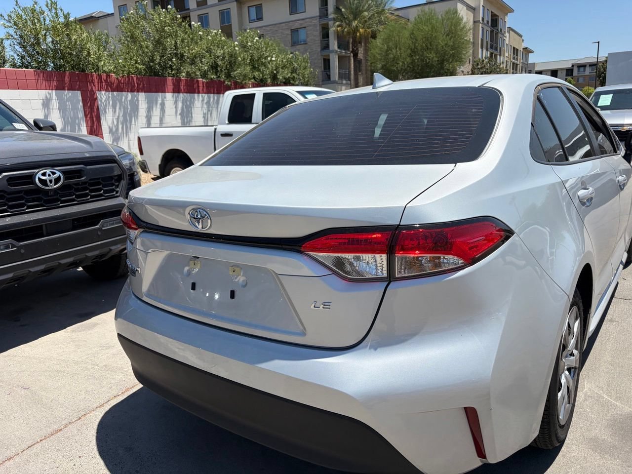 Used 2026 Toyota Corolla LE FWD image 4