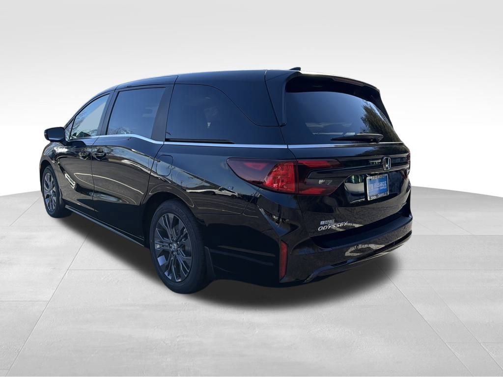 New 2026 Honda Odyssey Touring image 4