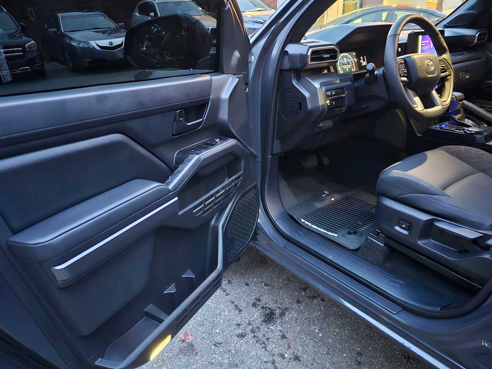 Used 2024 Toyota Tacoma SR5 image 18