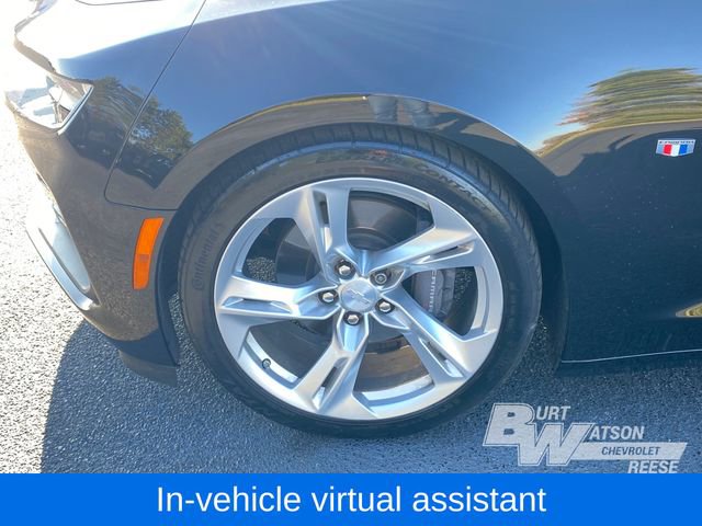 Used 2019 Chevrolet Camaro SS image 18