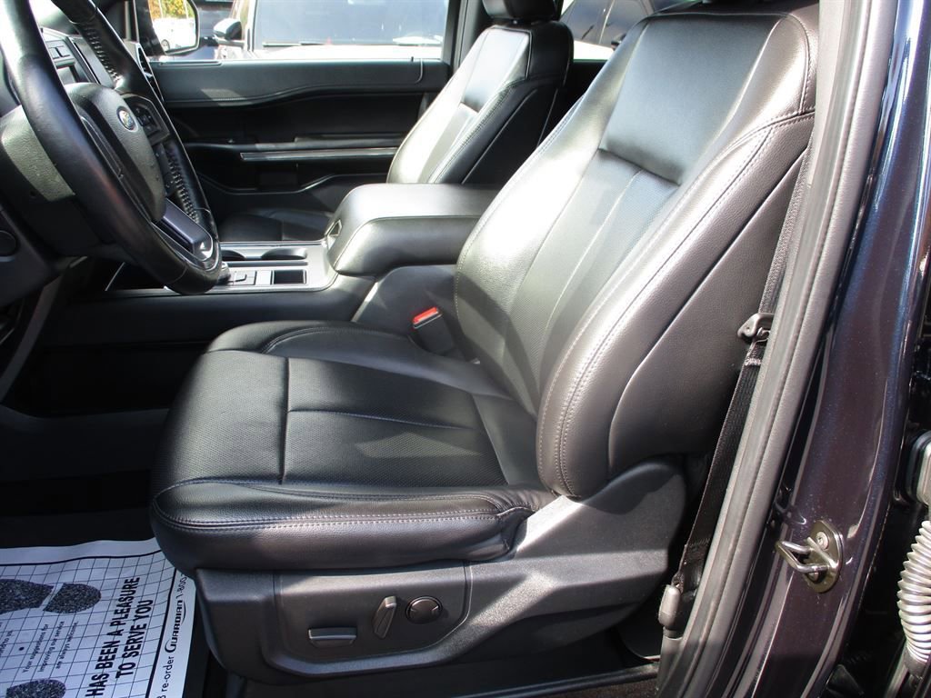 Used 2021 Ford Expedition XLT image 11