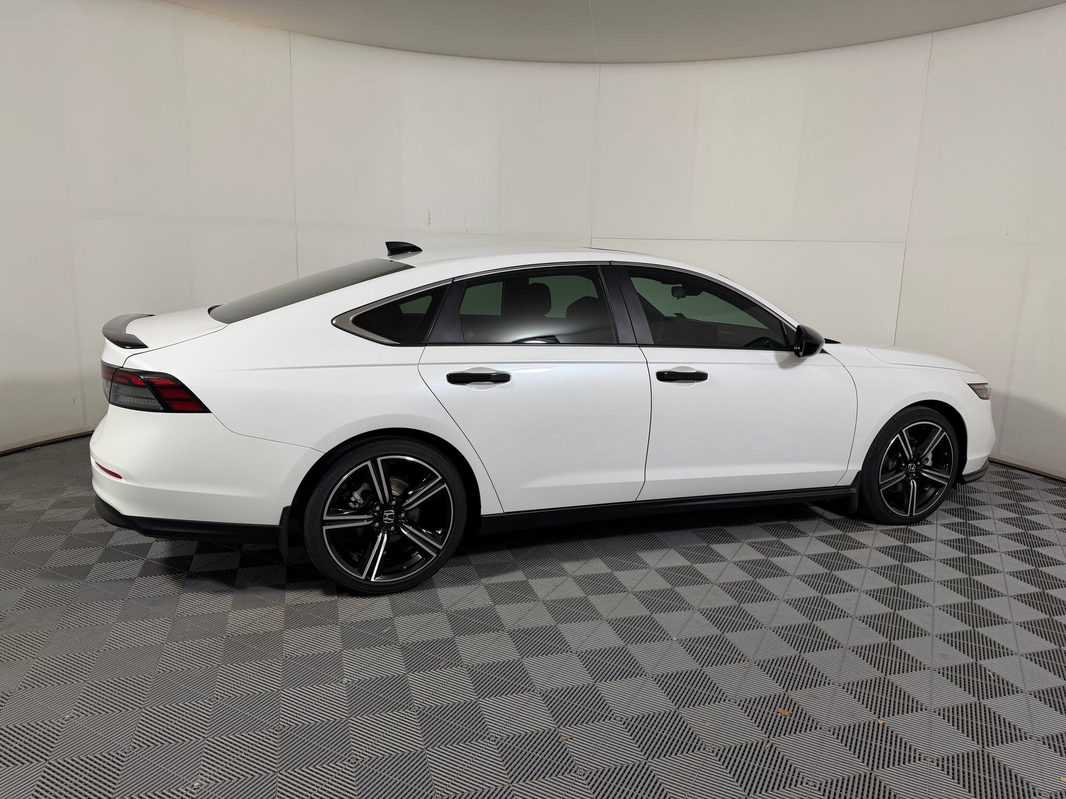 Certified 2025 Honda Accord Sport image 7