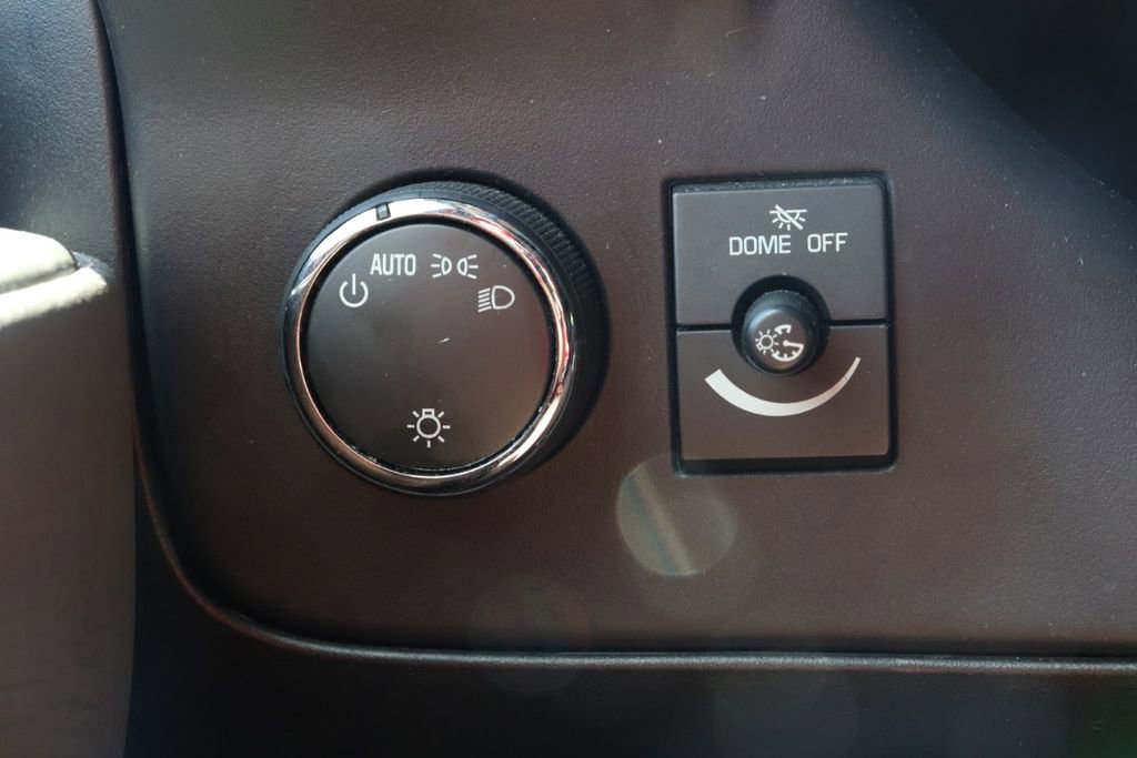 Used 2024 GMC Savana 2500 w/ Driver Convenience Package image 14