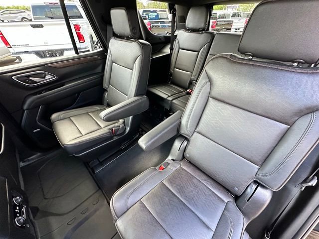 Used 2023 Chevrolet Tahoe High Country image 16